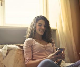 4 choses à dire pour relancer une conversation qui stagne sur Tinder