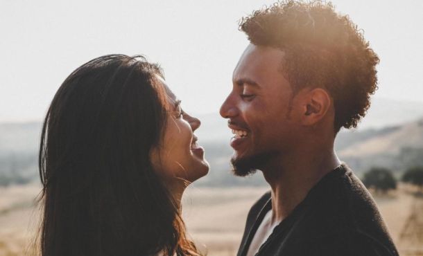 Comment oser faire le premier pas avec son crush ? - L'Etudiant Trendy