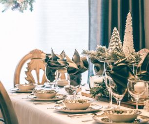 Déco : Voici comment faire une belle table pour Noël