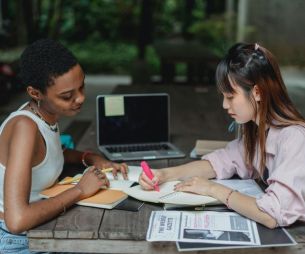 Etudes : 3 bonnes résolutions à prendre pour être motivé(e) toute l'année