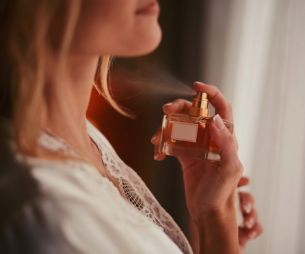 Parfum : 5 astuces que pour l'odeur tienne plus longtemps