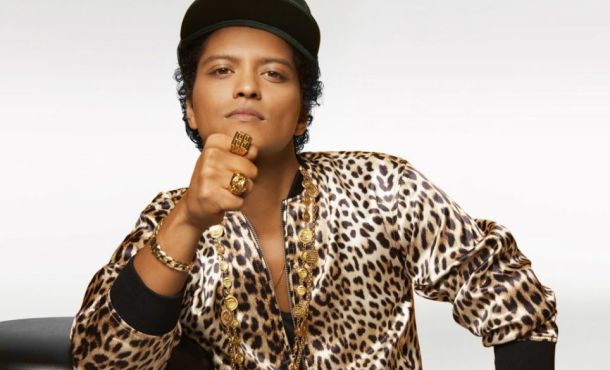 Quiz - Bruno Mars : es-tu au point sur le chanteur qui fête ses 37 ans ?